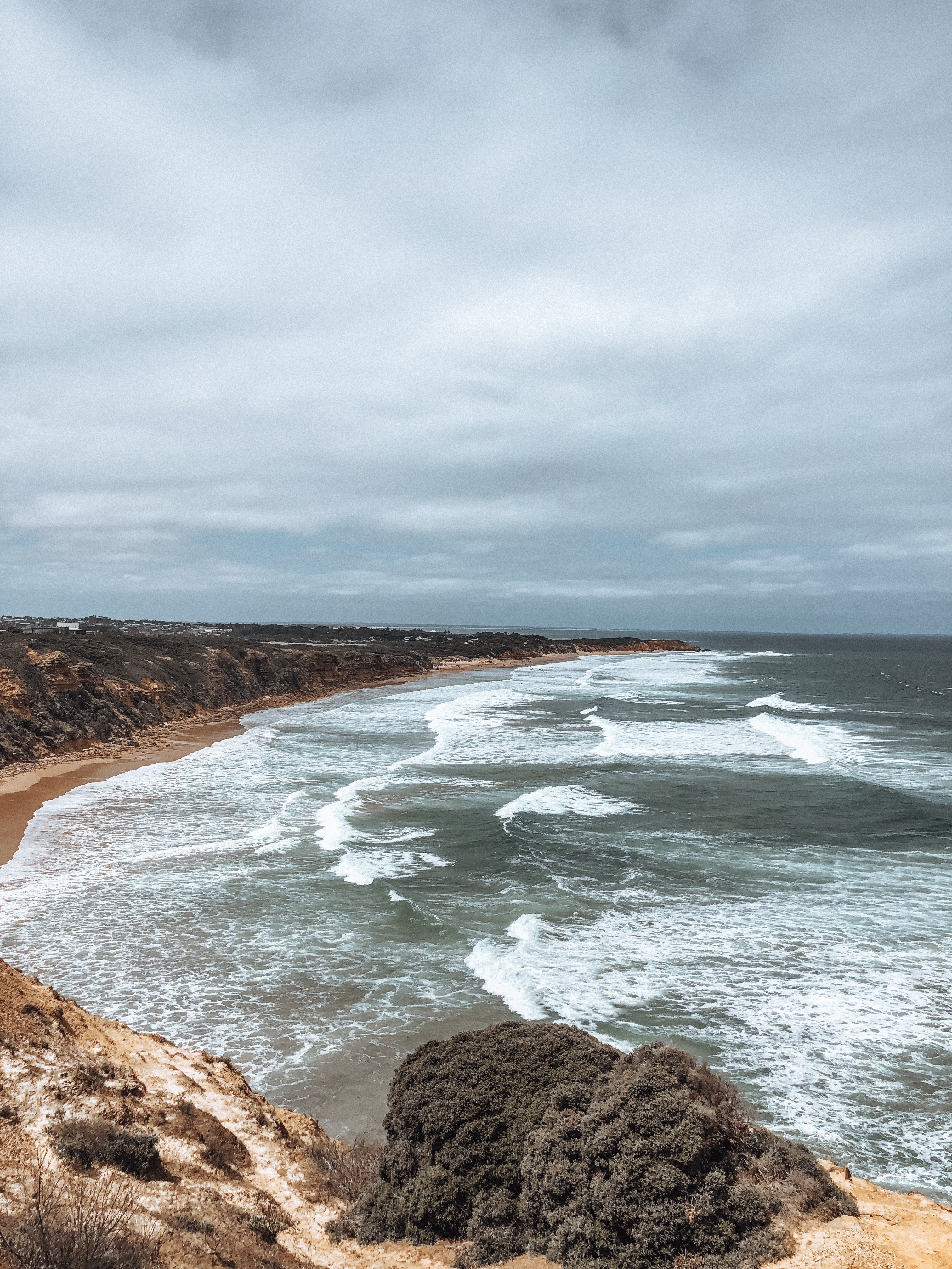 Great Ocean Road trip itinerary, driving from Melbourne to Adelaide, must see on the Great Ocean Road, Torquay, Victoria Australia